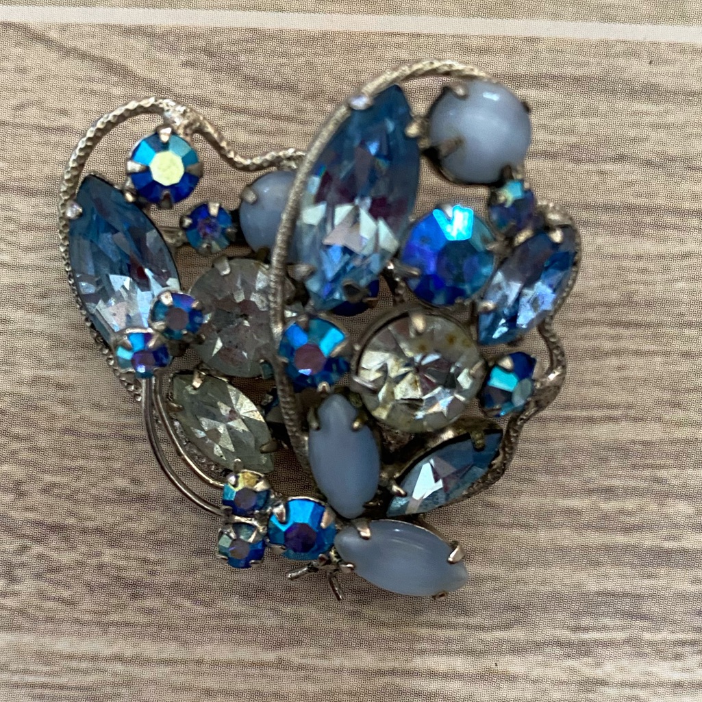 Vtg Regency Rhinestone Silver Toned Brooch/Pin